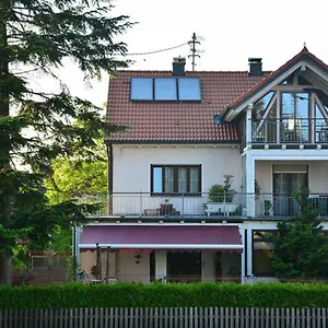  Apartment Leich